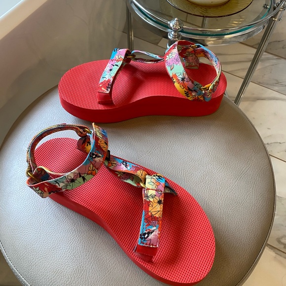 Teva Misa Hylton Multicolor Platform Sandals 8 - Picture 3 of 8